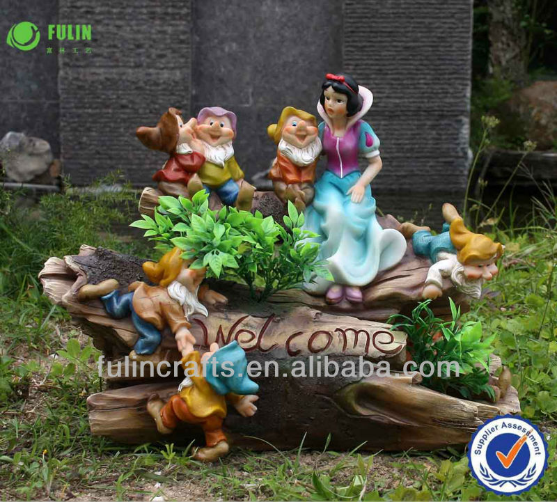 Craft Resin Solar Fancy Dress Costumes Garden Snow White and Seven Dwarf