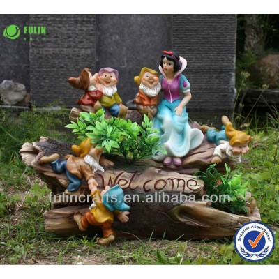 Craft Resin Solar Fancy Dress Costumes Garden Snow White and Seven Dwarf